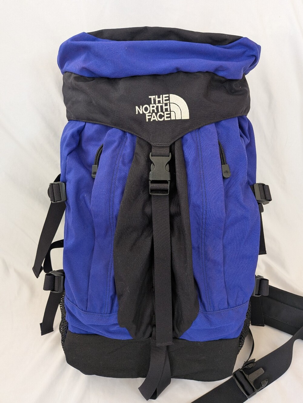 The North Face Purple & Black Waterproof Hiking Backpack Rucksack Daypack